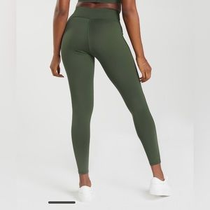 Gymshark Olive Green Elevate Leggings